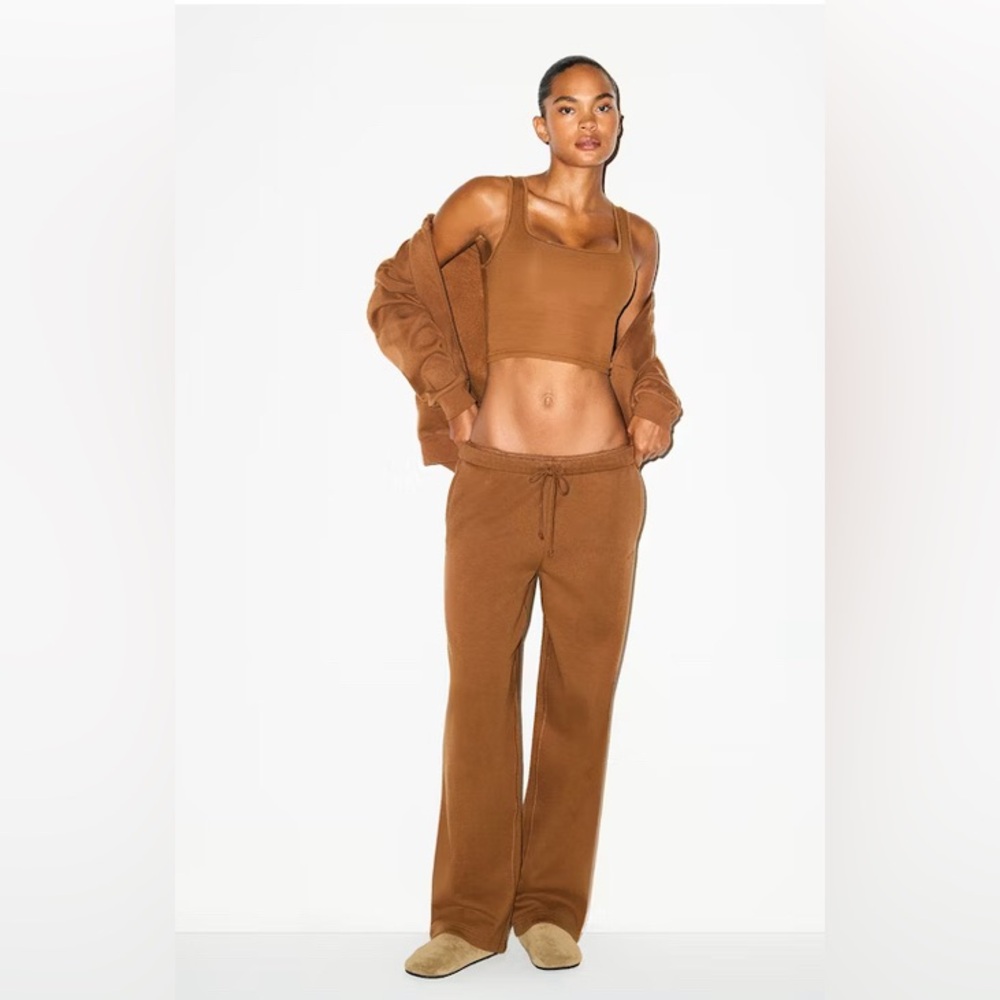 SKIMS COTTON FLEECE CLASSIC STRAIGHT LEG PANT IN 🦬 BISON SMALL BNWT/PACKAGING!